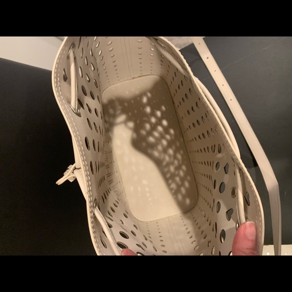 Authentic moschino love bucket bag - Picture 3 of 6